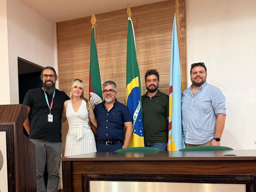 CHAMP researchers with international partners at a Rio Grande Birth Cohort collaboration meeting in Brazil